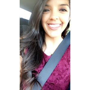 Meet your Posher, Alicia